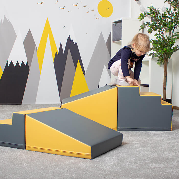 Soft Play komplekts ar kāpnēm un slidkalniņu - Transformers