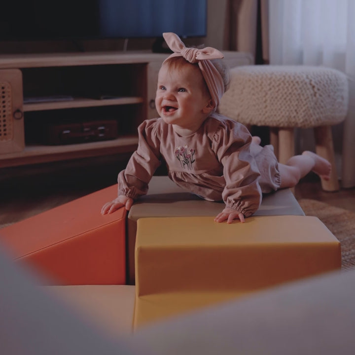 Cargar video: Corner Climber setup in a home